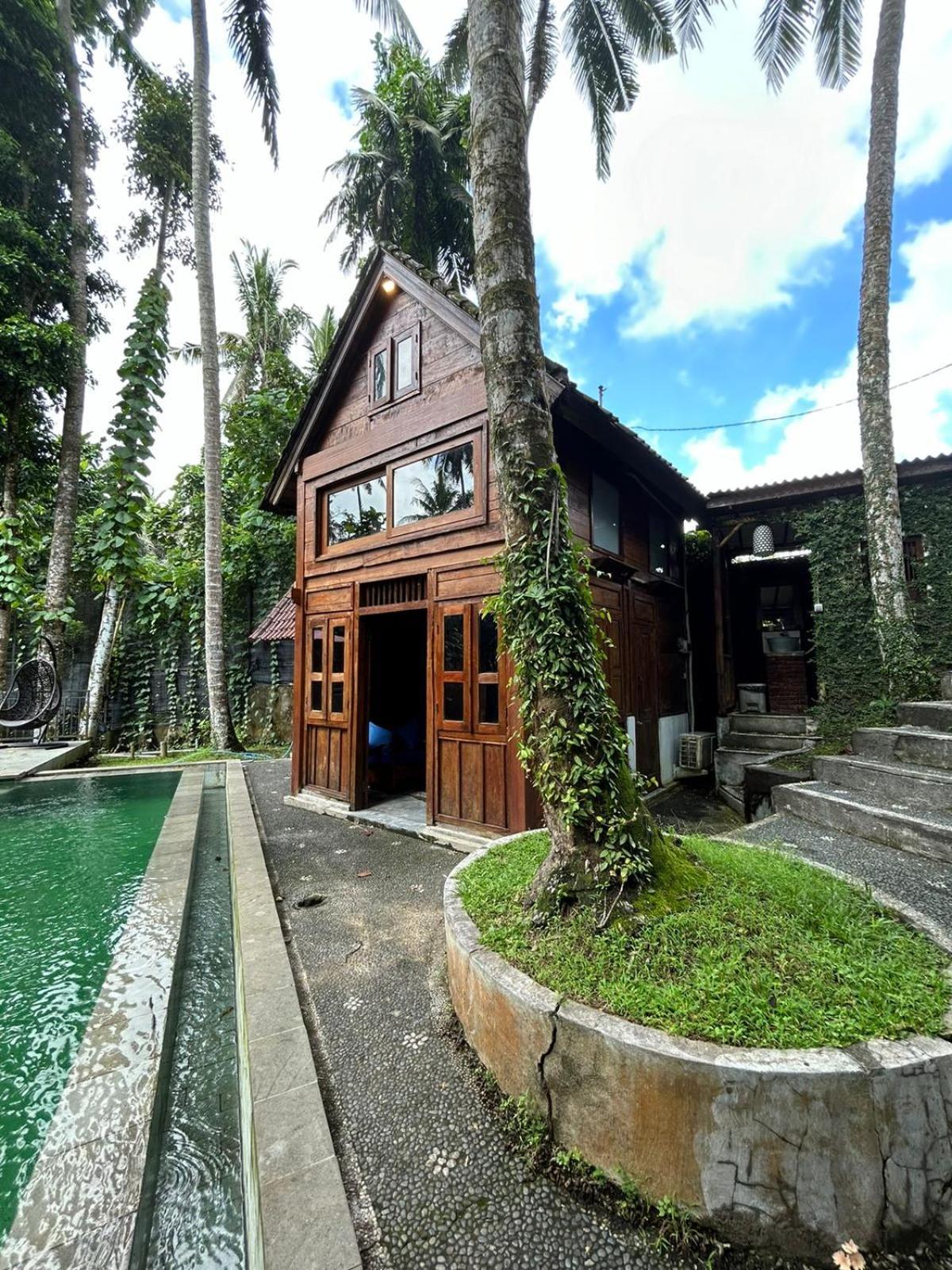 Tirta Padi Villa Ubud Exterior photo